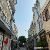 Nhà 1 trệt 3 lầu đúc kiên cố khu dân cư sầm uất gần nhiều tiện ích
