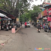 Bán nhà mặt phố dương quảng hàm. kinh doanh sầm uất ngày đêm. chỉ 7.2 tỷ. nội thất xịn sò.