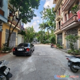 Thênh thang nhà để vừa 2 oto 45m2*2t trần khát chân 4 tỷ