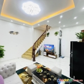 Hoa bằng 4,6 tỉ nhà đẹp full đồ 45m2 4 tầng full đồ có ảnh và sổ