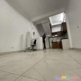 Bán nhà ngọc thuỵ long biên -   ô tô đỗ cổng - 3 bước ra phố - 10 phút sang phố cổ - không gian 