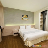 Chủ cần xoay tiền kinh doanh bán gấp nhà quận 7, 2 tầng, hẻm xh, giá nhỉnh 4 tỷ