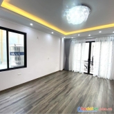 Bán nhà ô tô cách nhà 5m , hàng xóm royal city , 40m,5t,mặt tiền 4,3m, lô góc cực thoáng , về ở