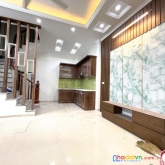 Siêu phẩm nhà đẹp mễ trì 35m2 x 5 tầng nhỉnh 4 tỷ - ngõ thông - nội thất đầy đủ - đón tết.