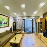 Nhà đẹp ở luôn đường láng 35m 5 tầng mặt tiền 4.5m ngõ thông tặng full nội thất nhỉnh 4 tỷ lh