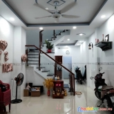 Bán nhà lê văn qưới vị trí víp 42m2 hxt 2 tầng giá 3tyxx