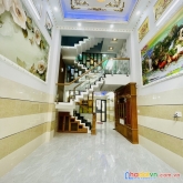 Bán nhà đẹp dọn vào ở ngay , ngay trung tâm quận bình tân