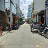 Hẻm 8m  thông . đối diện aeon tân phú . 4x14m . tiện kinh doanh buôn bán. chỉ 4.590 tỷ