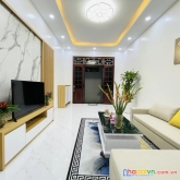 Bán nhà ở lạc long quân, 42m2, 4 tầng đẹp ở ngay, tặng nội thất, giá rẻ