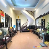 Bán nhà đê la thành to, đống đa, giá rẻ, 38m2x 5 ngủ, chỉ 3.85 tỷ