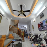 Bán nhà phố tân mai: 40m2, 3 tầng, 3 bước ra phố, ngõ thông. 4 tỷ