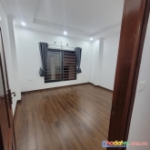 Bán nhà đê la thành to, đống đa, ở ngay, trước nhà ba gác, 34m2x5 tầng, nhỉnh 4 tỷ