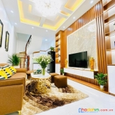 Nhỉnh 4 tỷ phân lô đh ngoại thương 38m2, gần ô tô, đẹp ở luôn, lh 0702269986