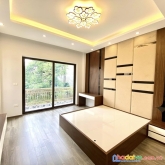 Bán nhà phố trạm long biên 41 m2 * 5 tầng * 3 tỷ 4 nhà mới 100% nội thất xịn đủ tiện nghi