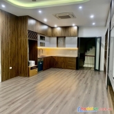 Cần bán gấn nhà đẹp tô vĩnh diện 70m x 5 tầng gara phân lô oto tránh