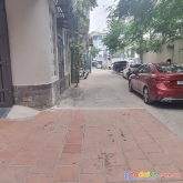 Bán nhà đống đa, phố đặng tiến đông, view hồ hoàng cầu, 50m, 8t, mt 7m, ô tô, thang máy, 15.5 tỷ,