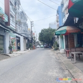 Nhà mới đón tết - hẻm nhựa ba gác tránh sạch sẽ - gần hẻm xe tải tránh - khu dân trí an ninh yên