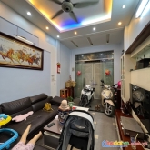 Rẻ hơn 600tr so với thị trường - bán nhà riêng phố thái thịnh, đống đa - sổ đỏ chính chủ, giá rẻ