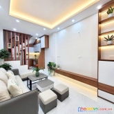 Chỉ hơn 4 tỷ có ngay nhà siêu hiếm nguyễn ngọc vũ 40m2 – cách oto 30m – vị trí trung tâm – siêu