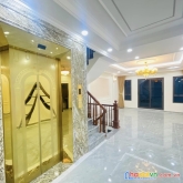 Bán nhà kv cầu giấy, gara ô tô, kd, thang máy, 54/62m2 - 5tầng, mt 5.5m - giá: 16,8 tỷ