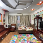 Nhà đẹp đường láng nhỉnh 4 tỷ- đống đa. siêu phẩm đón tết, tặng lại hết nội thất