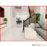 Bán gấp nhà hào nam, 30m2, 4 tầng, mt 5m, 5.5 tỷ, lô góc - bãi xe - ô tô tránh (lp32)