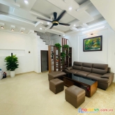 Hà đông, nhà đẹp thoáng, ngõ thông nông gần ô tô. s: 37m2x5t, mt 5m, giá 3,1 tỷ