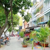 Cho thuê nhà nguyên căn mặt tiền tạ quang bửu p5q8