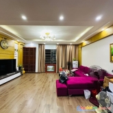 Bán nhà võ chí công cầu giấy 42m2- ngõ thông- lô góc- gần phố