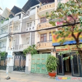 Nhà thuê nguyên căn mt đường 84 cao lỗ p4q8 giá 17tr/th