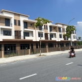 Chủ nhà cần tiền bán gấp nhà phố thương mại rẻ hơn thị trường 700tr trục phố kinh doanh khu đô thị