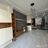 Cần bán gấp, nhà lê văn quới . hẻm xe tải . ngang hiếm 5 x 14m . chỉ 4 tỷ 8