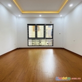 Cần tiền bán gấp nhà yên hòa, cầu giấy, ở luôn, trước nhà 3m, 6 ngủ chỉ 6.4 tỷ