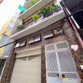 Chính chủ hào nam 4 tỷ dt 35m2, 4 tầng gần phố cát linh
