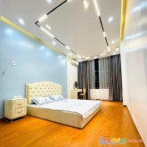 Bán nhà khu đại sứ quán mỹ, đống đa, ở ngay, ngõ ba gác, gần ô tô, 33m2x5 tầng, nhỉnh 4 tỷ