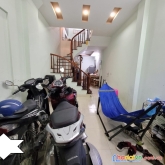 Nhà đẹp đa sỹ vuông đẹp, 2 mặt thoáng, cách phố 10m chỉ 3,6 tỷ lh công 0931706698