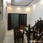 Cho thuê nhà nguyên căn đường láng 40m, 3 tầng. giá: 10tr