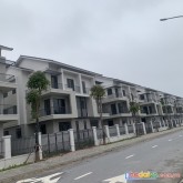Bán biệt thự song lập trục chính khu đô thị centa riverside từ sơn-hàng hot, view đẹp 180m2
