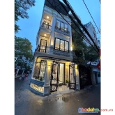 Bán nhà nguyễn văn cừ-thiết kế hiện đại-full nội thất-ô tô 60m2,giá 11. tỷ .