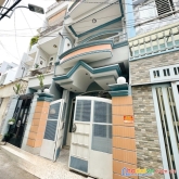 Nhà nở hậu hẻm ô tô đường âu dương lân p3q8. giá 6,1 tỷ tl