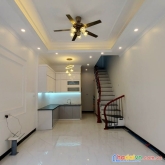 Bán nhà bằng b 35m2 x5t mới,đẹp,ở luôn,ngõ oto giá 3.38 tỷ