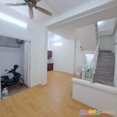 Ô tô đỗ cửa - phân lô quân đôi 45m - 4 tỷ
