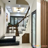 Bán nhà định công dt 36m2,ngõ oto,thoáng,nhà đẹp,ở luôn,giá 3,3 tỷ