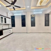 Siêu hiếm !! chính chủ gửi bán nhà nguyễn khang, cầu giấy 42m2 5t 5.9 tỷ đẹp nội thất sang trọng 