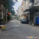 Bán nhà tân phú 50m2 gần nhà thờ tân hương 5 tầng nhỉnh 5 tỷ tl