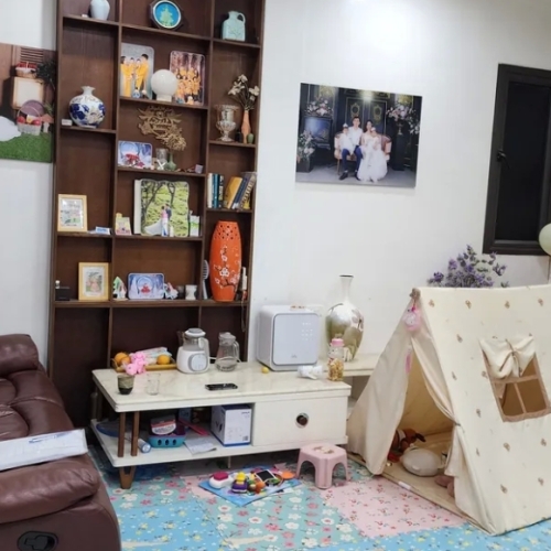 Nhà 4 tầng x 43m2 bằng liệt, mặt tiền 5m, giá 6 tỷ, ngay hồ linh đàm