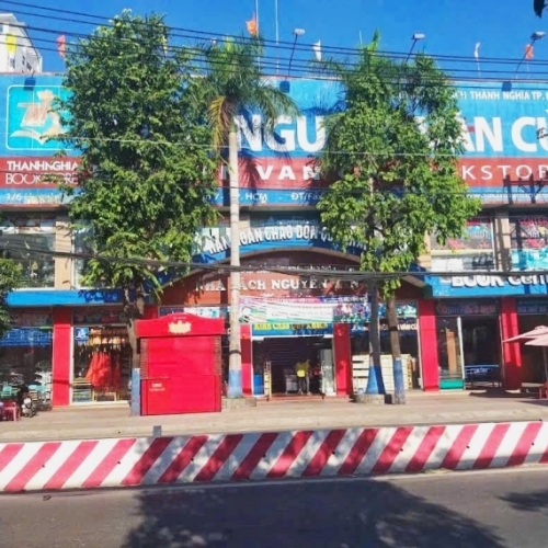 Mặt bằng kinh doanh 30x50 sàn hơn 2000m² 516 huỳnh tấn phát q7