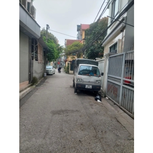Bán đất thạch bàn. long biên. ô tô tránh. kinh doanh. dt 147m2. mt 5.1m. giá 17.8 tỷ.
