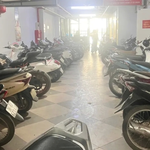 Bán tòa nhà chdv quan hoa. cầu giấy. 10 tầng thang máy. ô tô. dt 166m2. giá 59,5 tỷ.