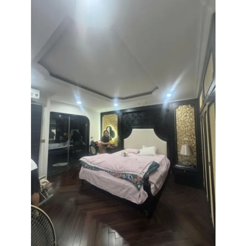 Bán khuất duy tiến. thanh xuân. 6 tầng thang máy. dt 98m2. mt 5,6m. giá 23,4 tỷ.